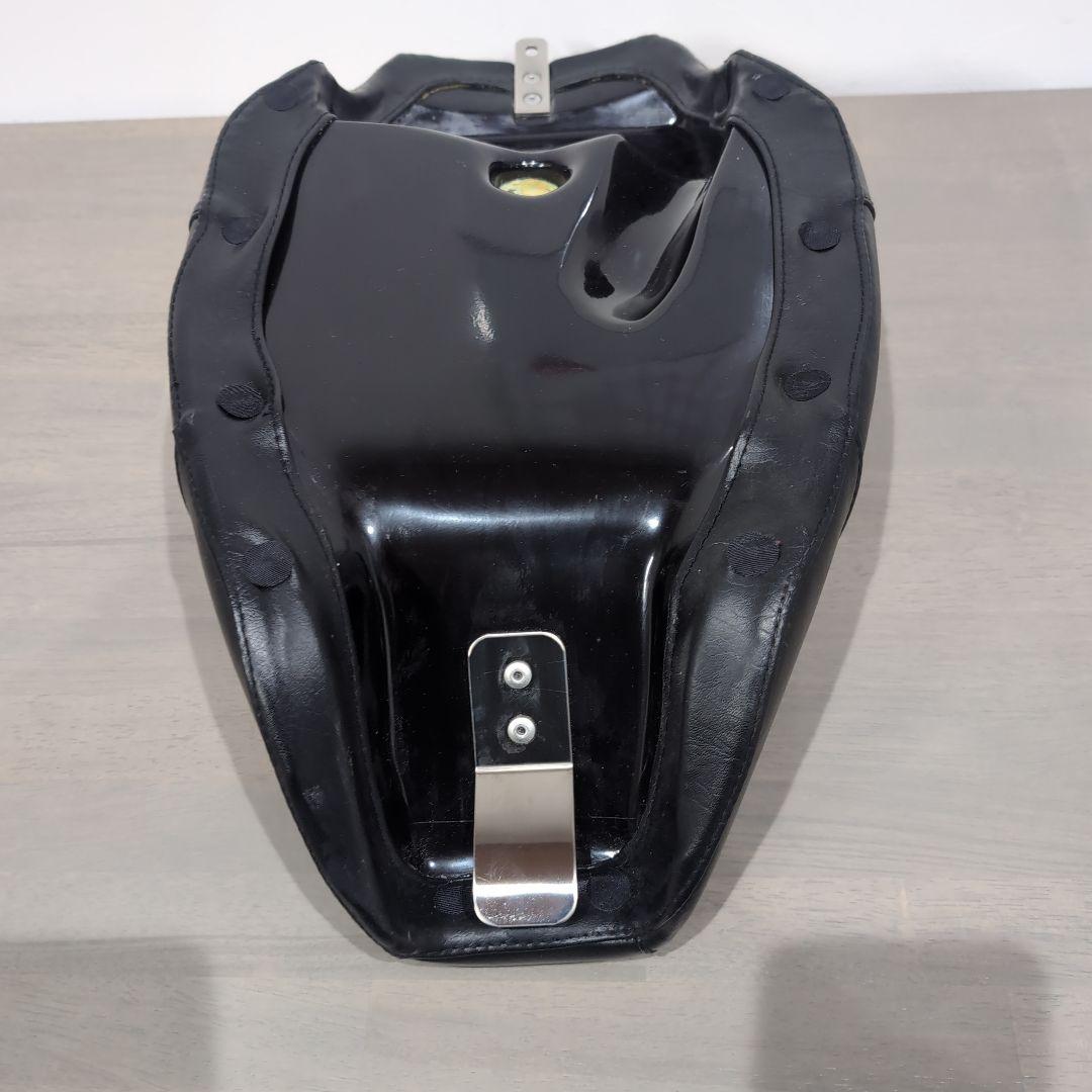 サンダンス　ハーレースポーツスターXL883Lローのサンダンス製シングルシート