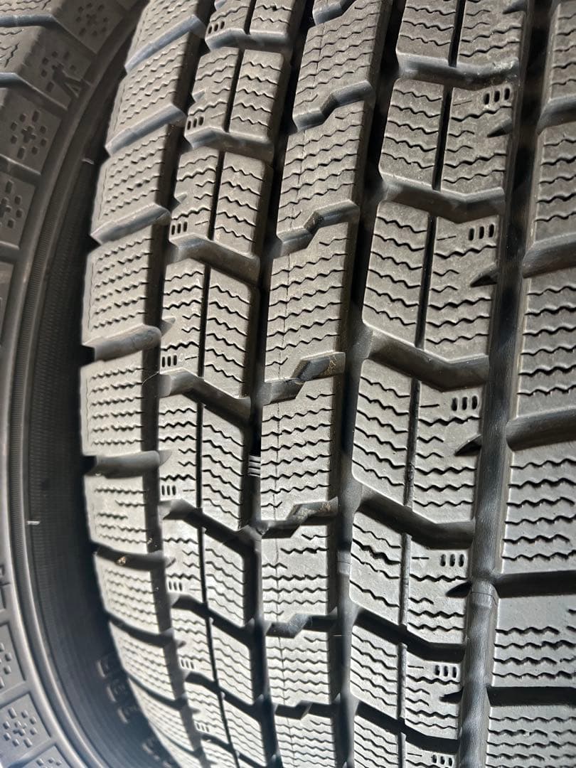 2019年製 バリ溝 グッドイヤー アイスナビ7 215/65R16 4本セット