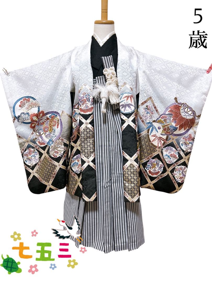 豪華刺繍入り♡七五三　5歳　男の子　フルセット　一式　縦縞袴　鷹　白系