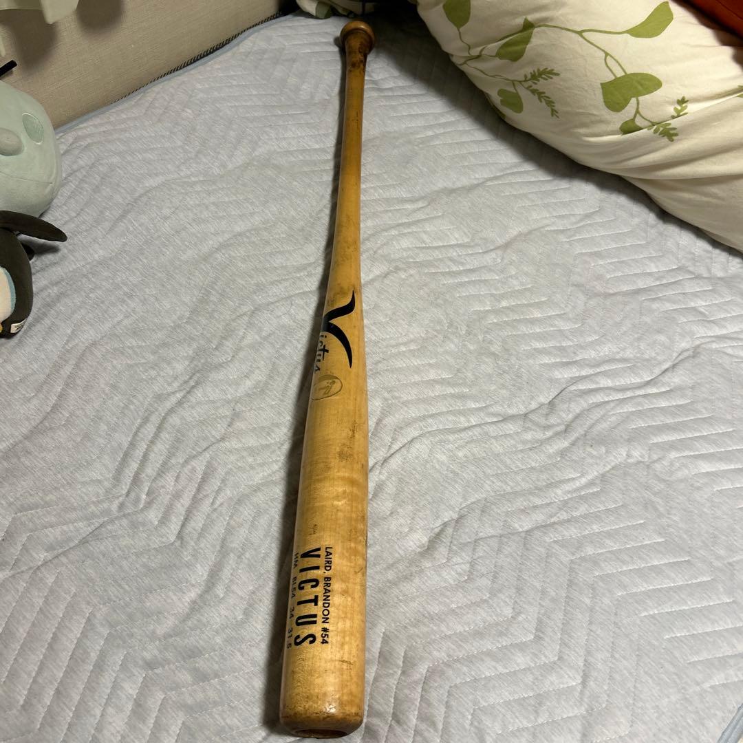 Victus NPB木製バット