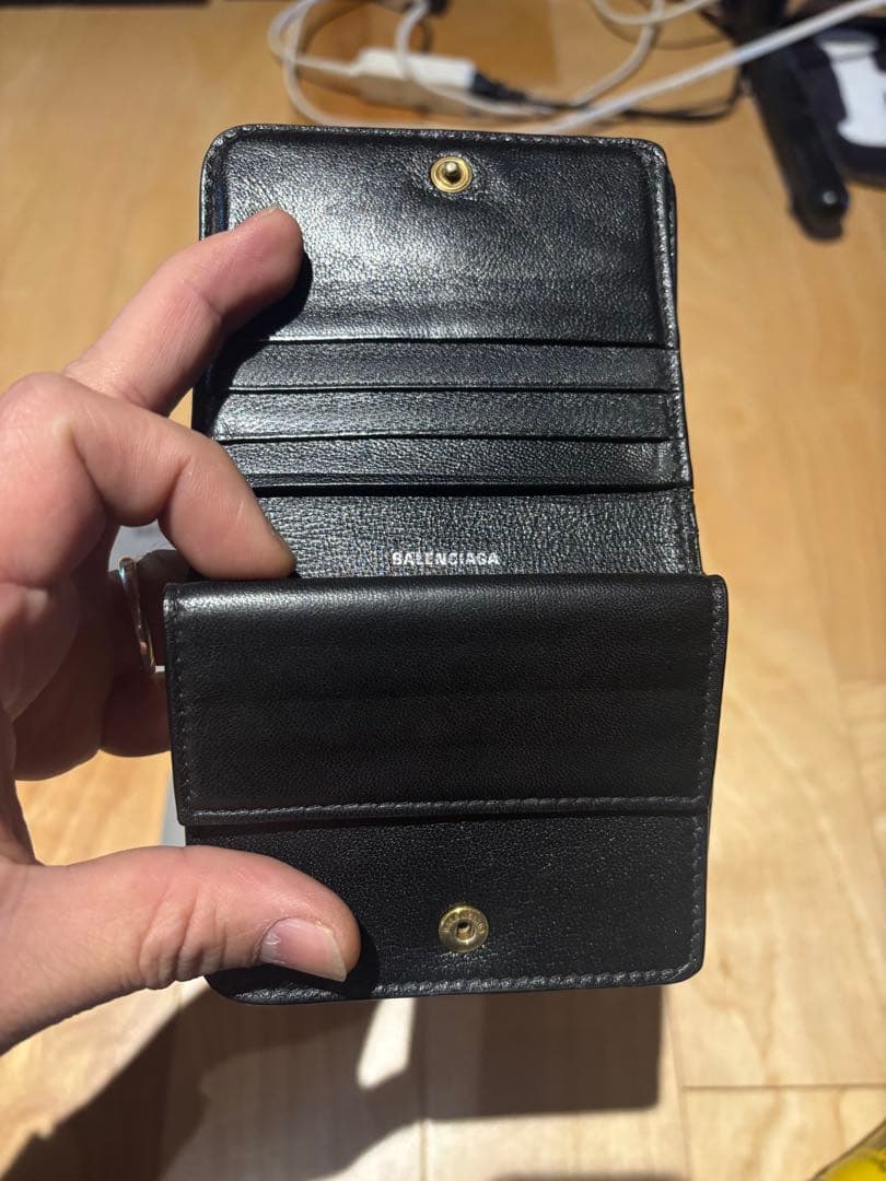 BALENCIAGA ブラック二つ折り財布
