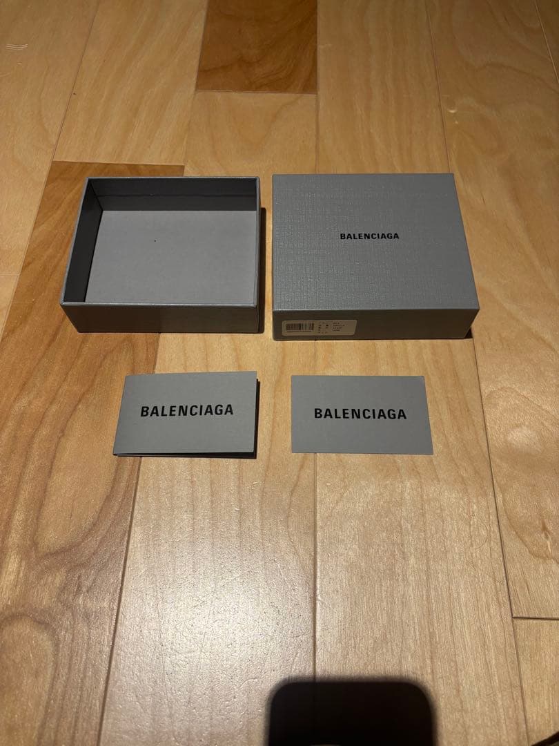 BALENCIAGA ブラック二つ折り財布