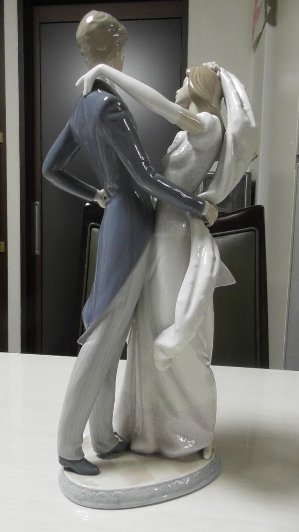 ヨシカネ　LLADRO　リヤドロ　【ウェディング・ダンス】H37　Ｌ510
