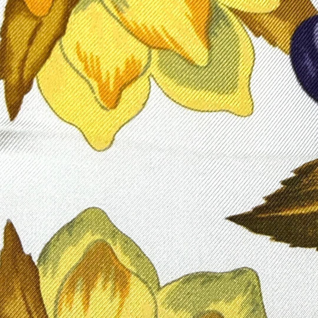 エルメス HERMES スカーフ　カレ90 ヘラスの花　【クリーニング済み】