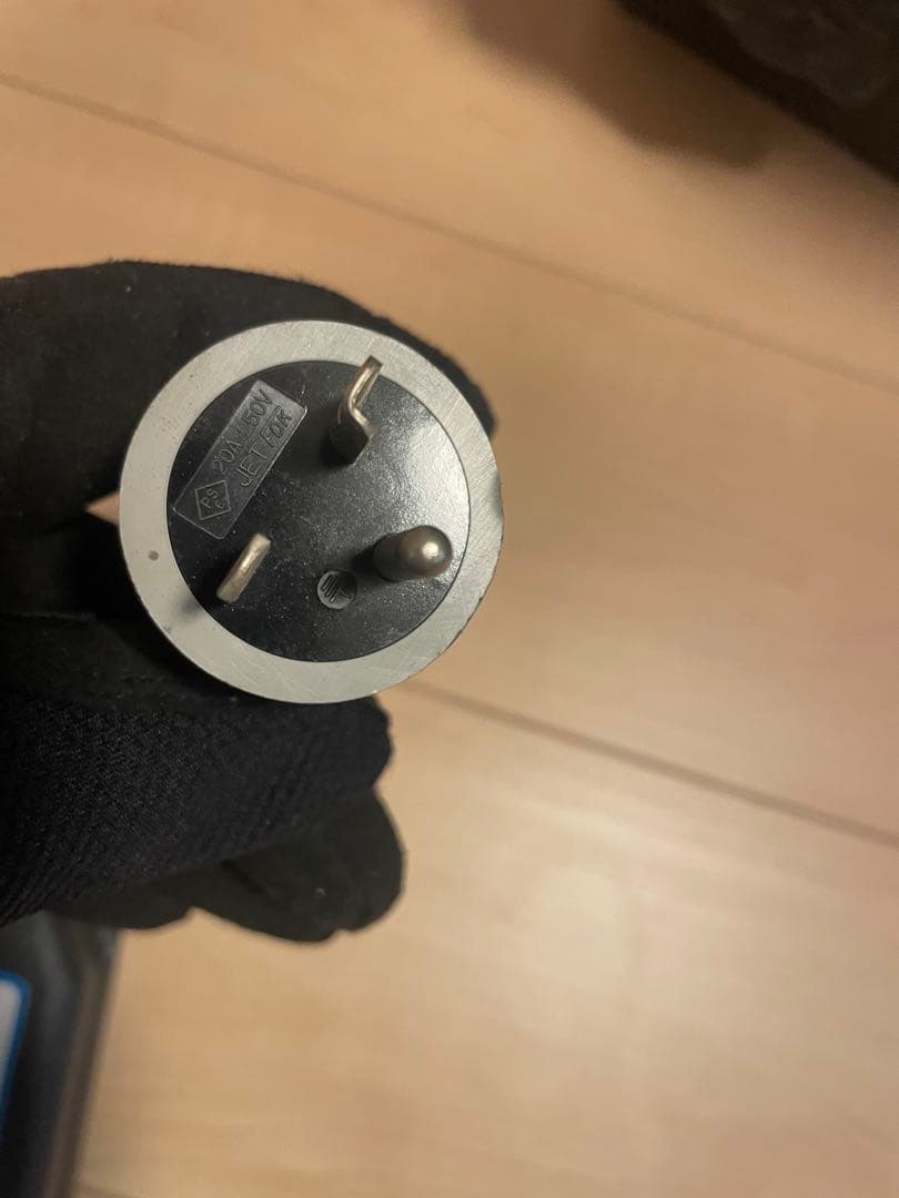 日産　リーフ　充電ケーブル