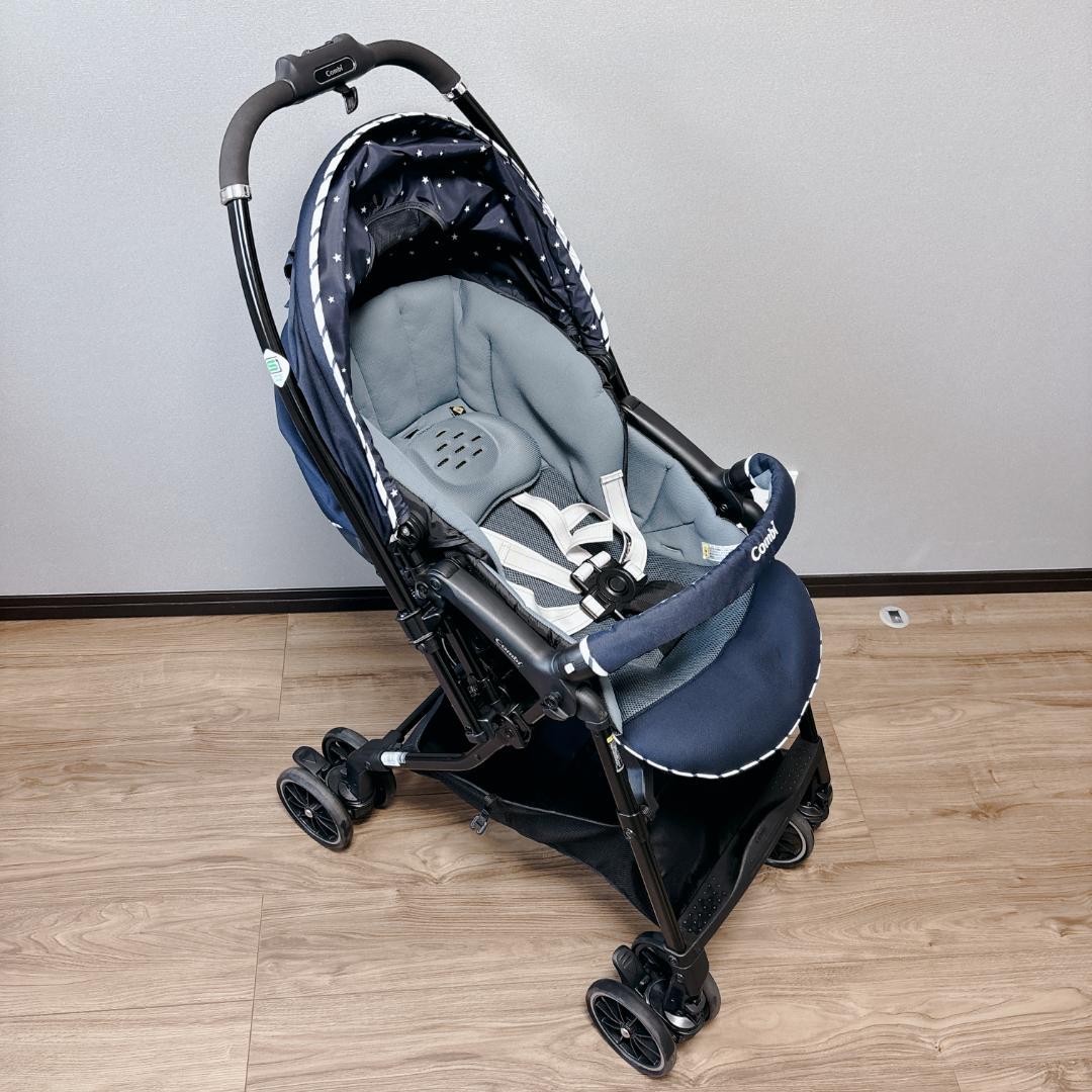 【極美品】 Combi スゴカルα 4キャス Light エッグショックHS