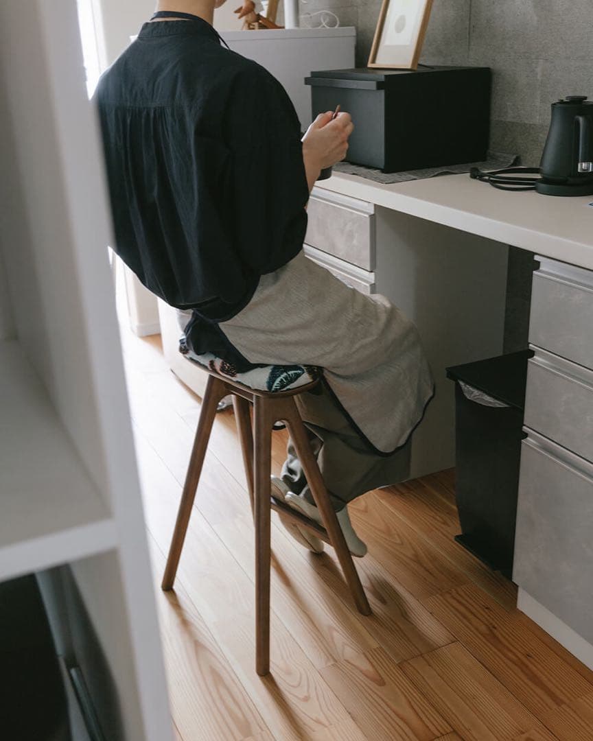 キッチンスツールBR H530＋ミナ ペルホネンlife puzzle [BK]