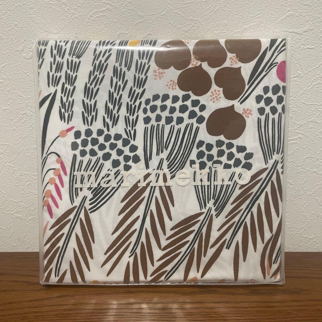 新品　マリメッコ カーテン　letto 生地　タペストリー