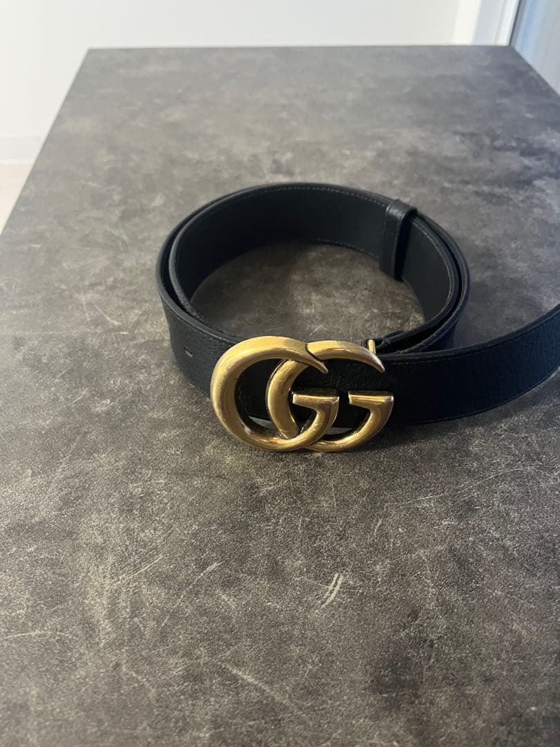 GUCCI ブラックレザー ベルト GGロゴ 約110cm