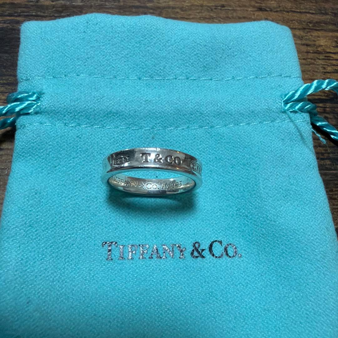 Tiffany & Co. ナローリング 9号