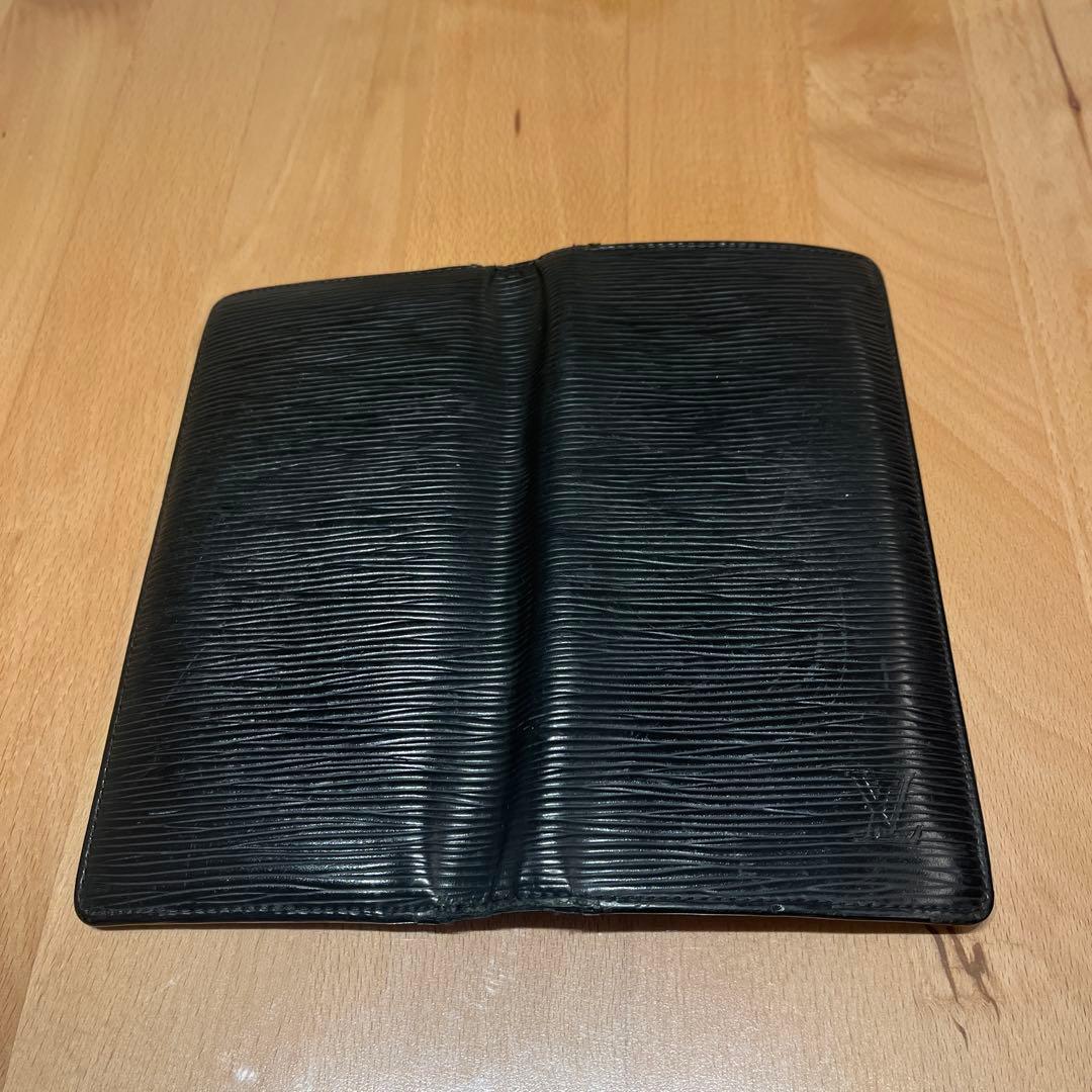 ルイヴィトン　エピ　ポルトフォイユ　プラザ　長財布　ノワール　黒