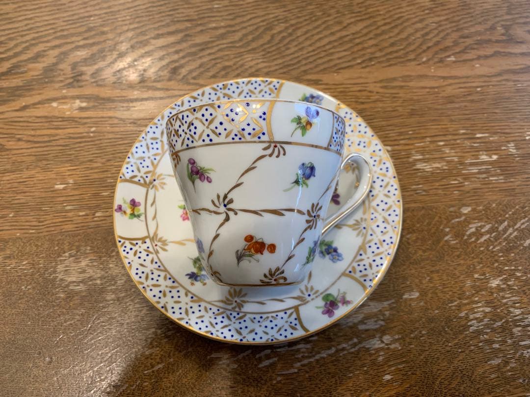 パリスロイヤル Paris  デミタスカップ＆ソーサー&プレート 花柄