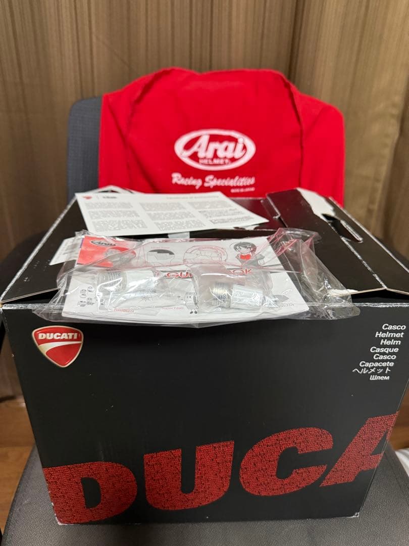 Arai × Ducati XD ヘルメット