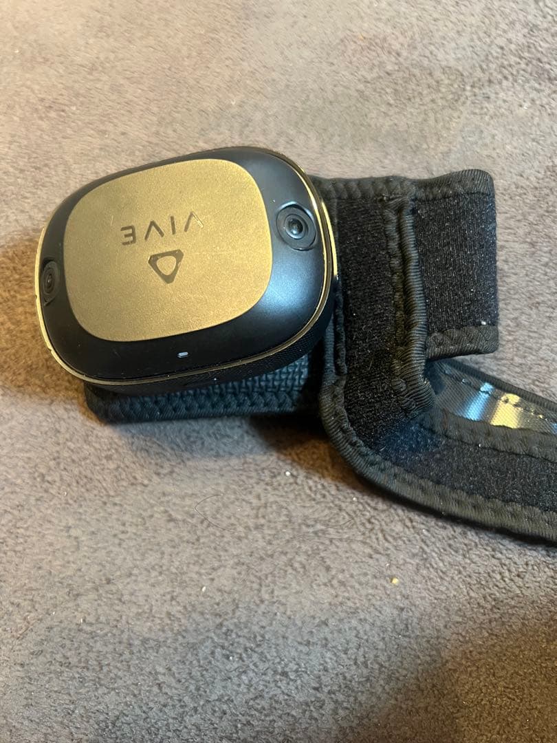 し*ん様 VIVE ultimate tracker　ドングル　ストラップ付き