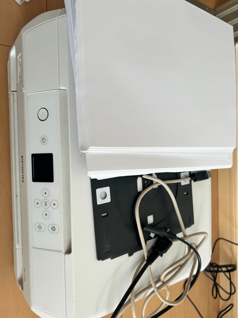 EPSON EP-710A プリンター・スキャナー・コピー機 コピー用紙つき