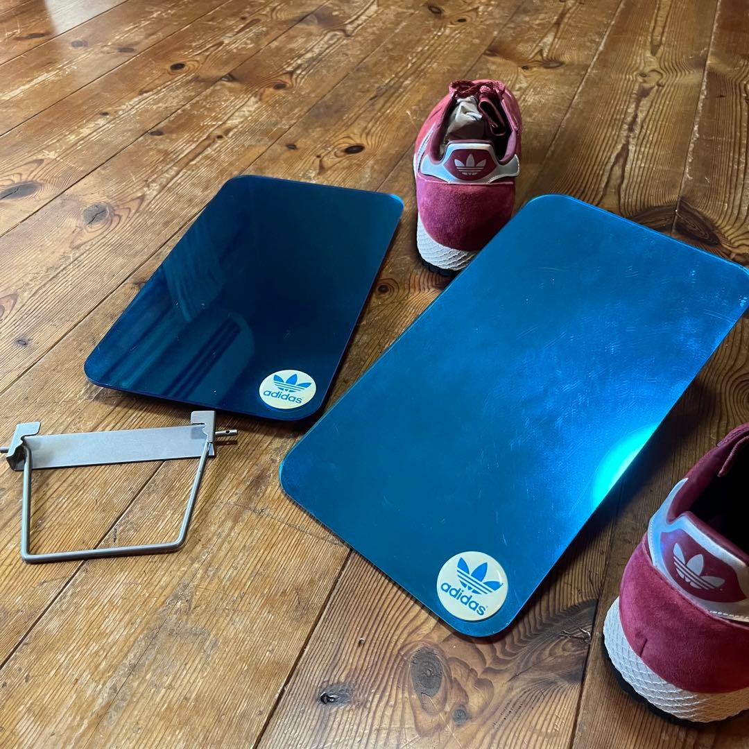 希少　非売品　adidas 販促用　スニーカー　ディスプレイスタンド