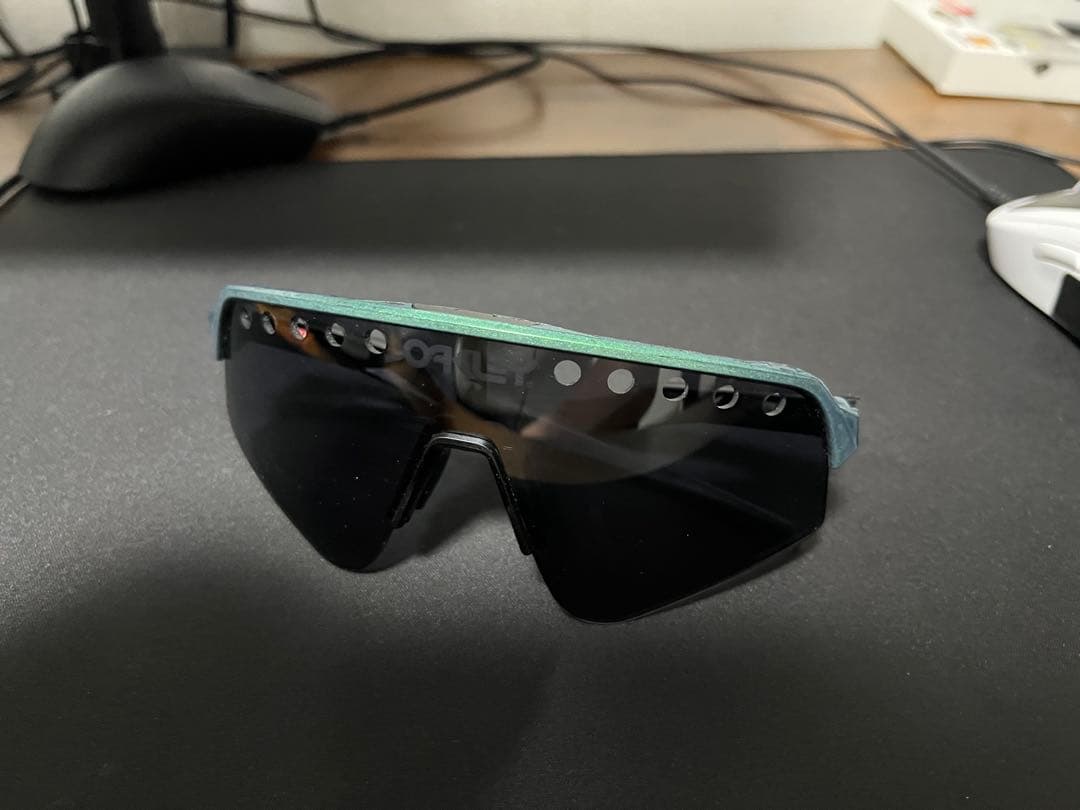 OAKLEYSUTRO LITE SWEEPグリーン/ブラック