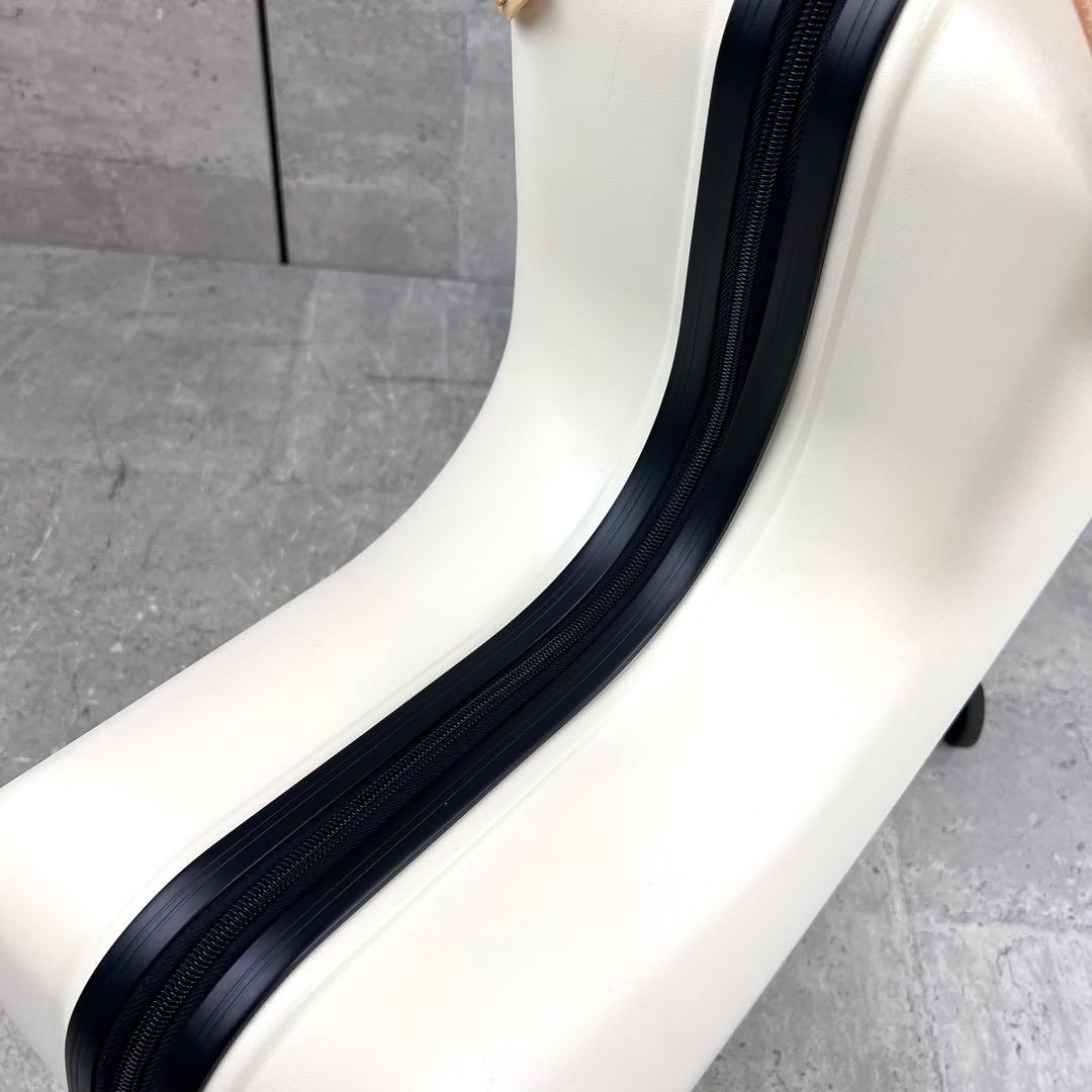 子供が乗れるキャリーケース　キッズトラベルキャリーケース ４輪 ダイヤルロック