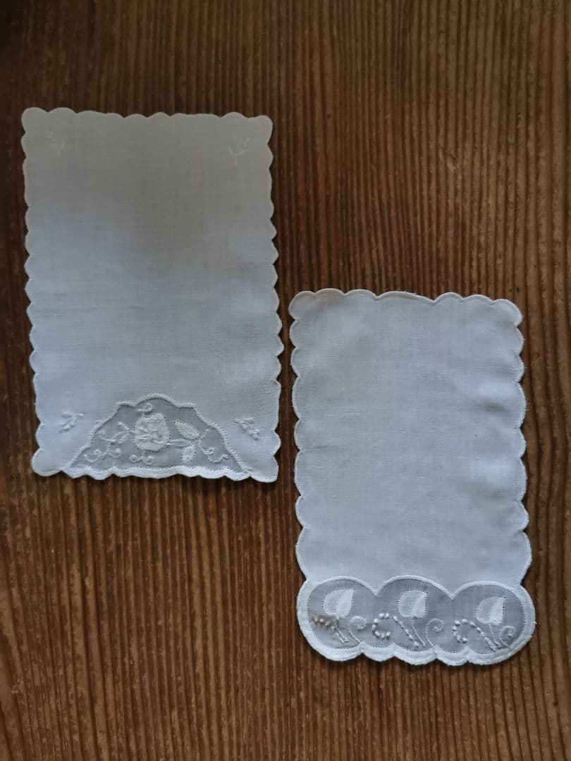 アンティーク カクテルナプキン マディラ/マーガブ刺繍 葉と花のショートクロス