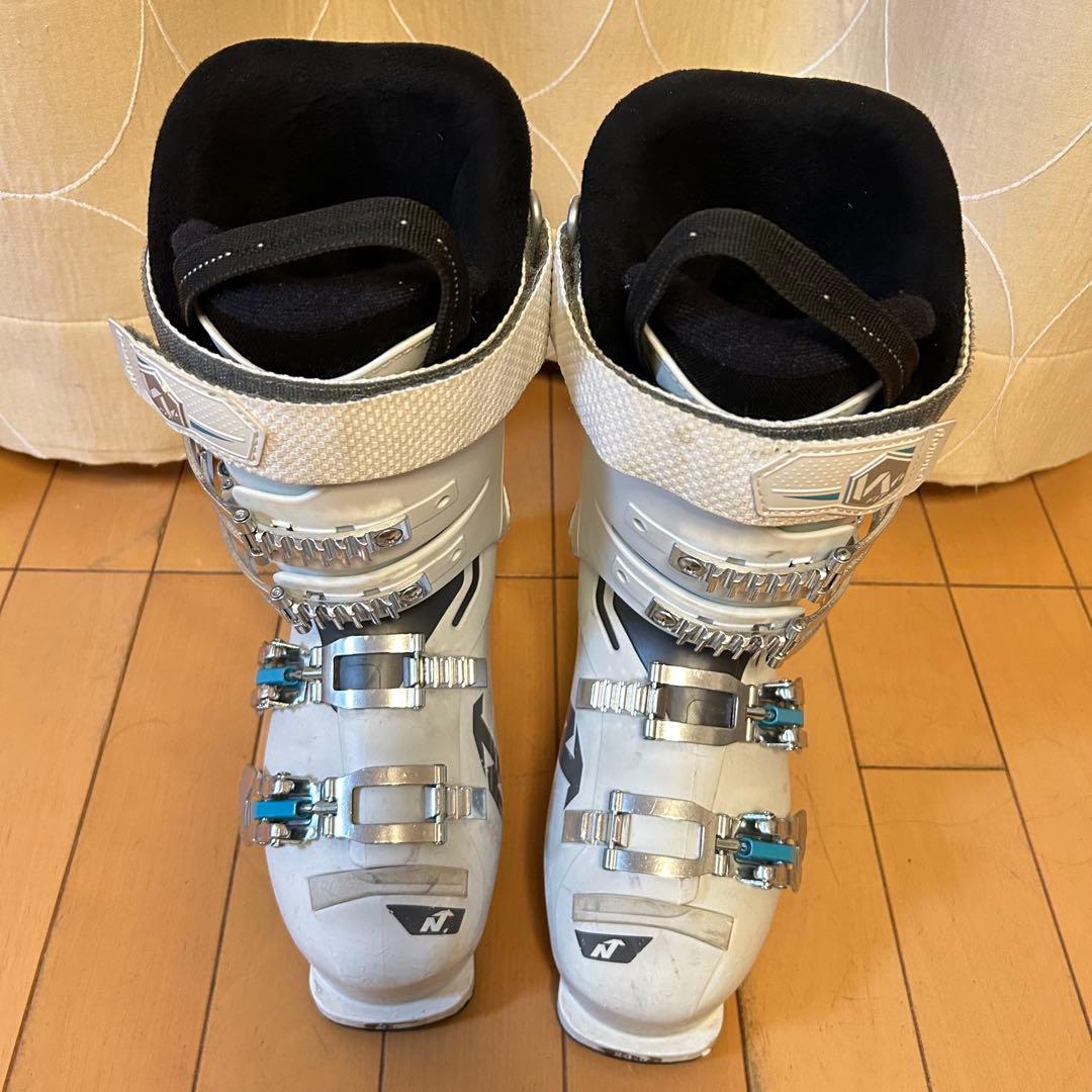 ◇美品◇ ATOMIC 146cm ブーツ　NORDICA 23〜23.5cm