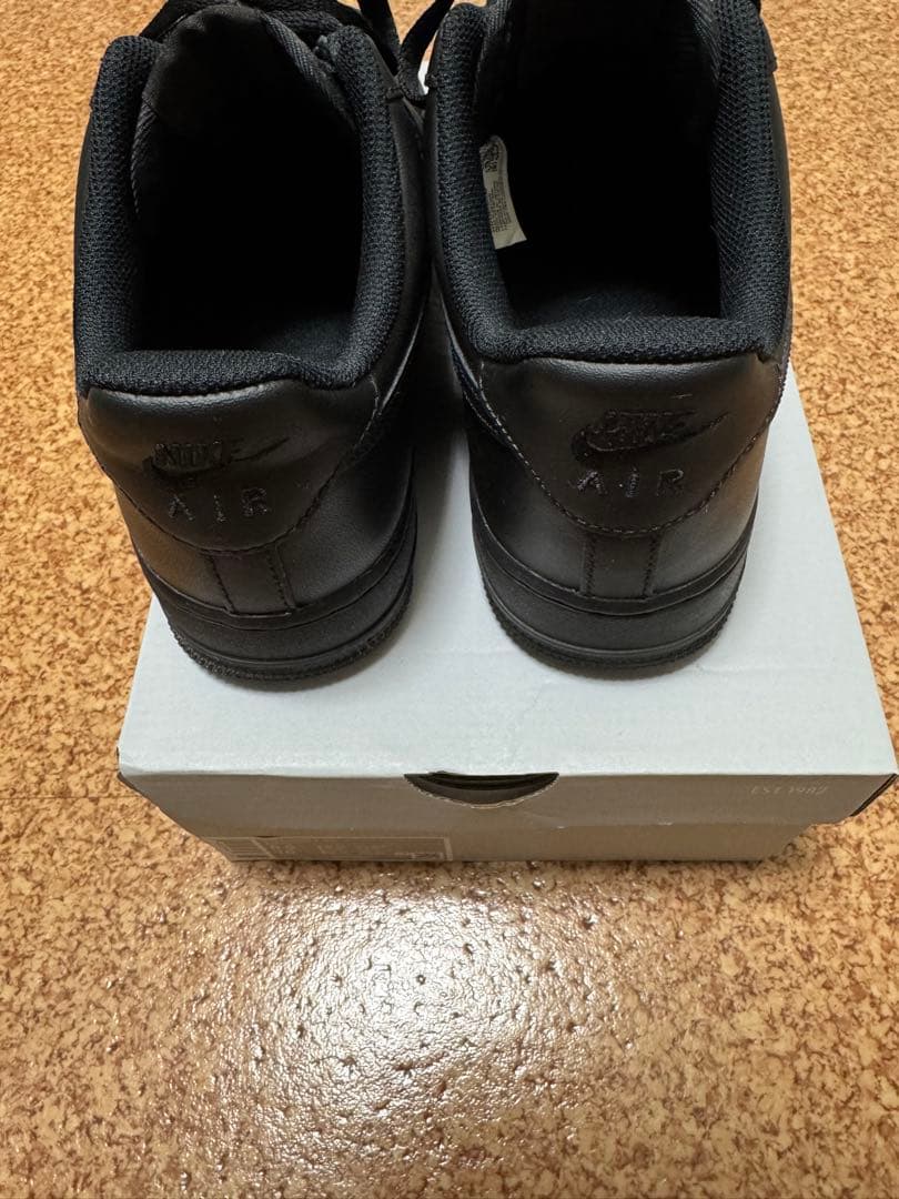 Nike Air Force 1 ブラック