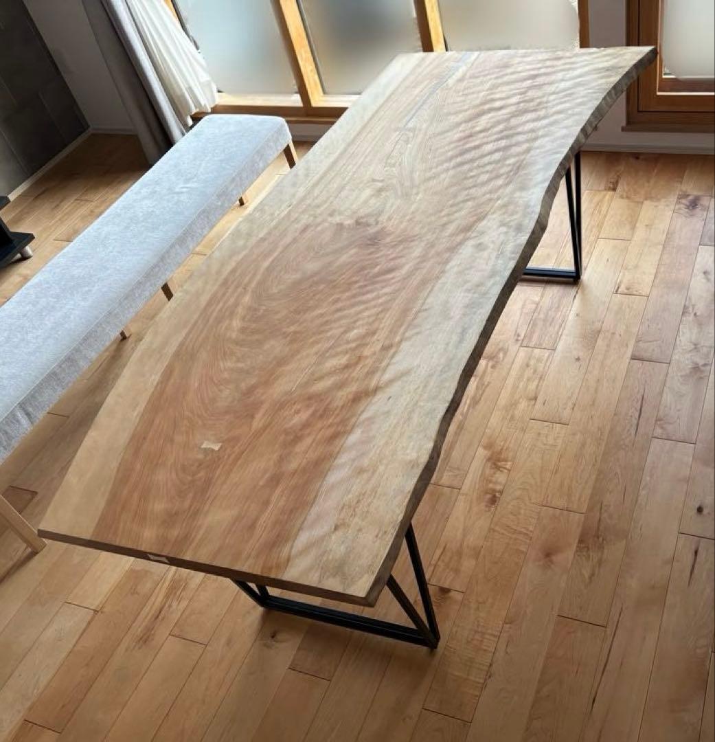【20%お値下げ】真樺　無垢材一枚板テーブル（幅約192.5cm）