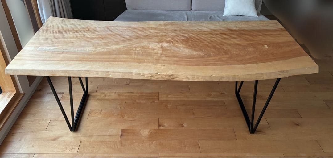 【20%お値下げ】真樺　無垢材一枚板テーブル（幅約192.5cm）