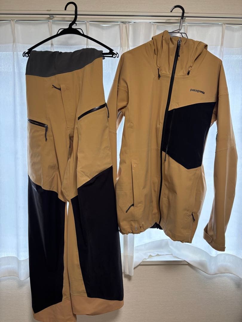 patagonia スノーボードウェアセット　Mサイズ