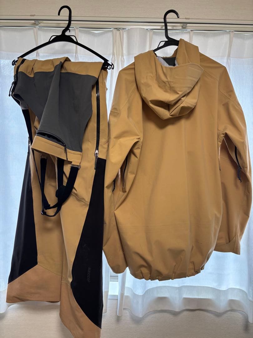 patagonia スノーボードウェアセット　Mサイズ