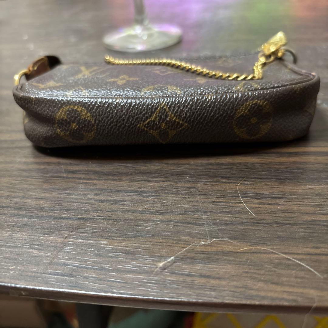 Louis Vuitton アクセソワールモノグラム ポーチ