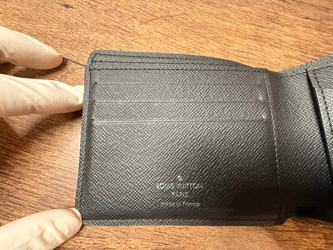 【超美品】　値下げ‼️ LOUIS VUITTON 二つ折り財布