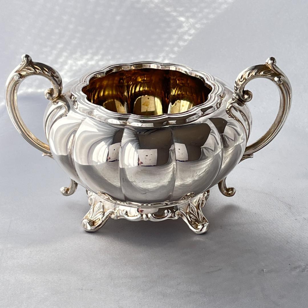 【Oneida】 メロンフォルムのティーサービス 4点