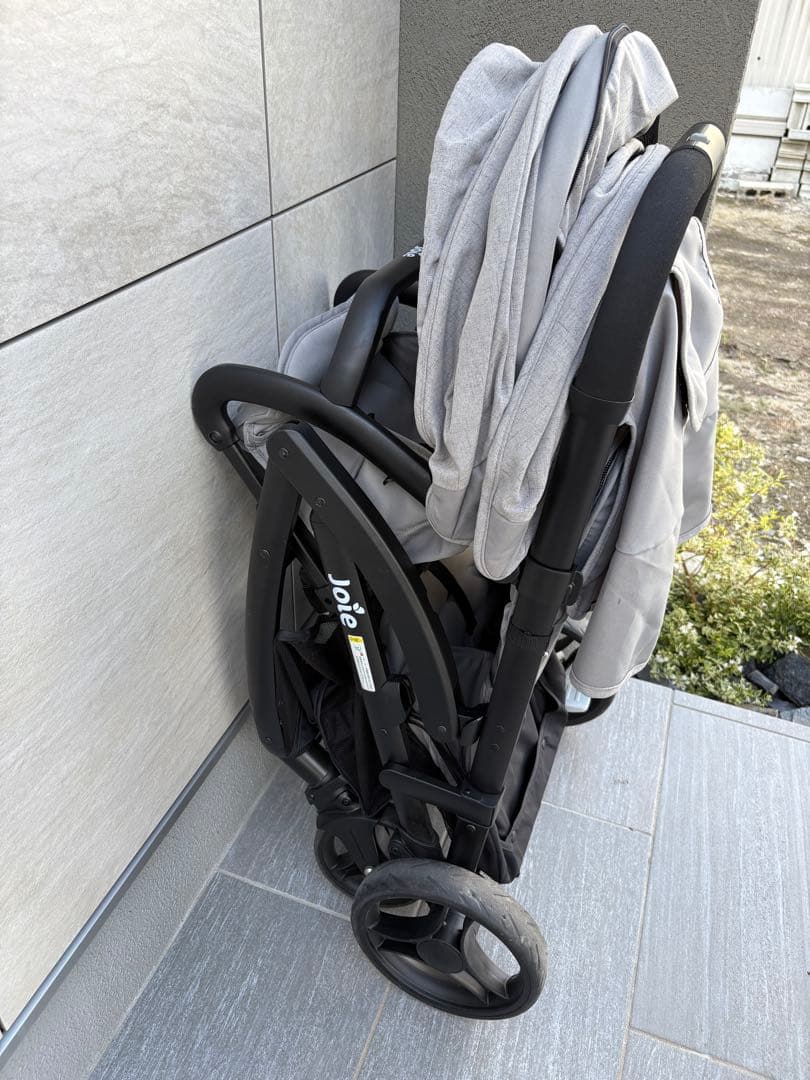 カトージ　joie 二人乗りベビーカー　エヴァライトデュオ　双子　兄弟　グレー