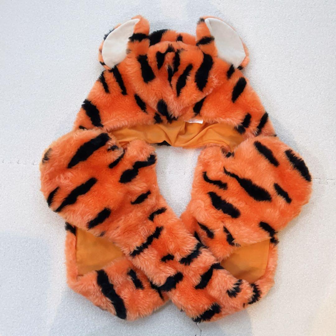 ディズニー　ティガー　マフラーファンキャップ