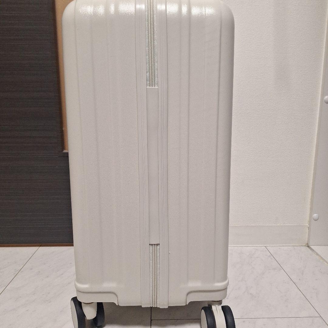 【新品】しまむら　ちはるコラボ　シンデレラ　キャリー