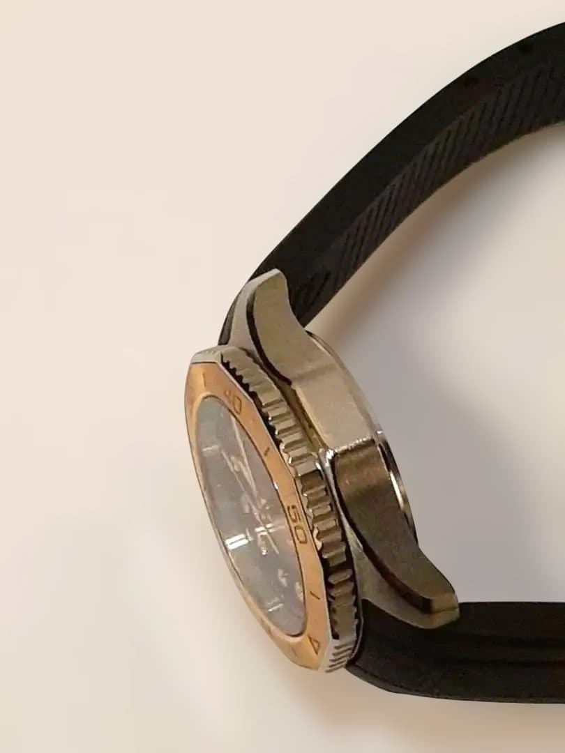 ダイヤ付　タグホイヤー アクアレーサー プロフェッショナル200 デイト　腕時計