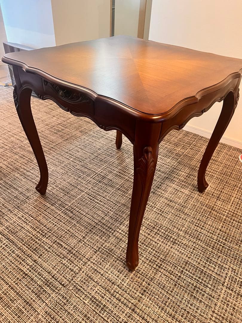 クロシオ　コモダイニングテーブル　猫脚