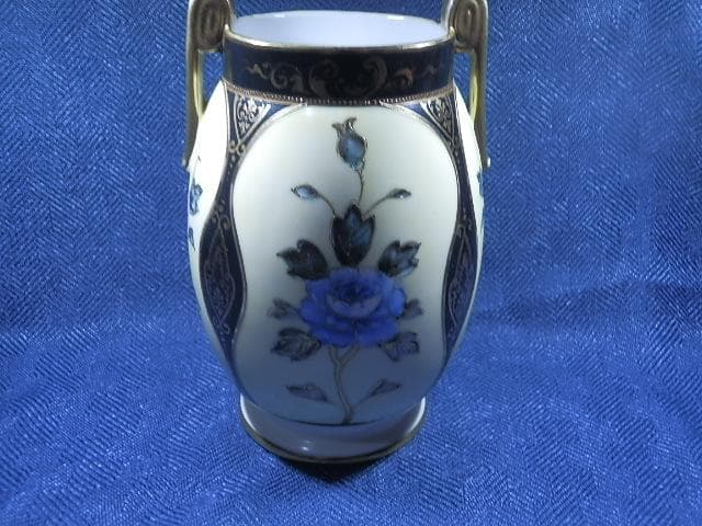 オールドノリタケ　花瓶　１９１０年　盛り上げ金彩　牡丹