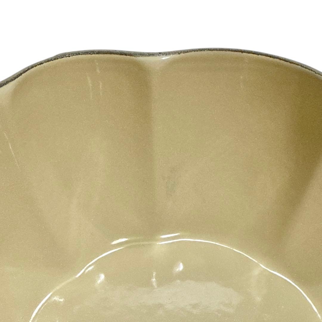 LE CREUSET 新品 カボチャ型鍋 クリーム色 約22cm