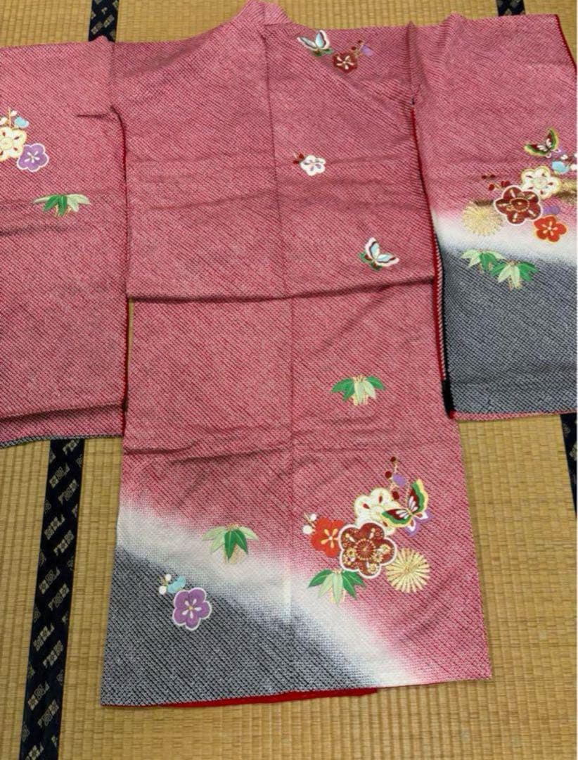 七五三　四ツ身女の子着物　正絹　仮絵羽　赤　豪華絞り　華やか刺繍　蝶　梅