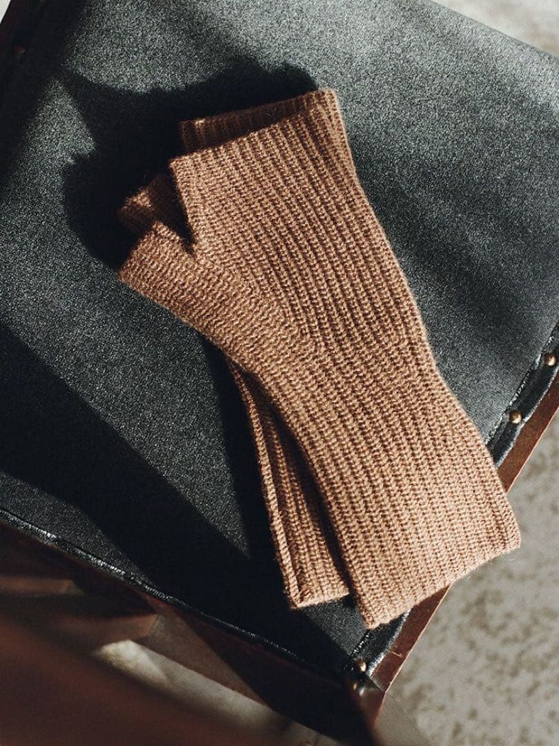 LIDNM 完売品Cashmere Knit Arm Warmer