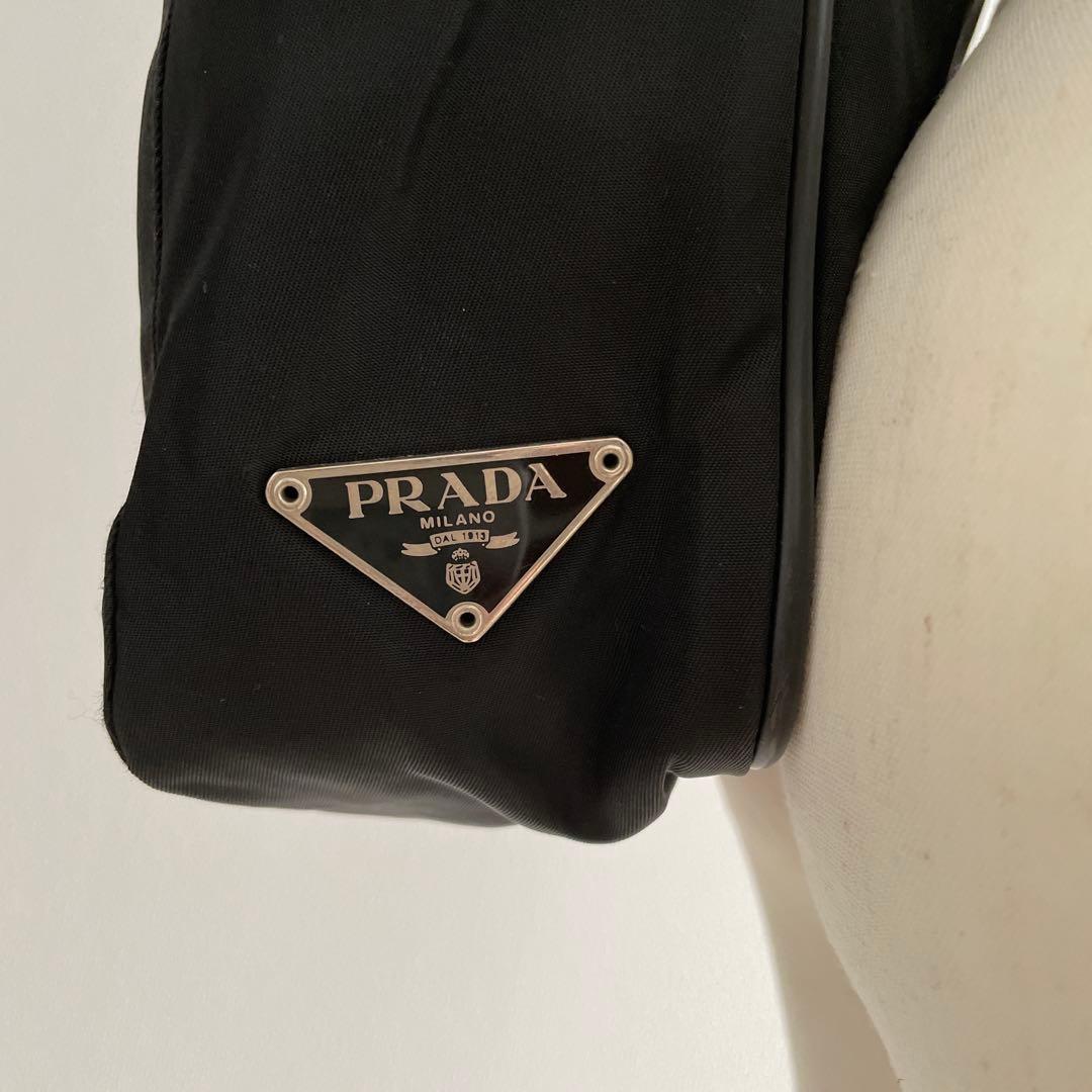 ちぇりきち　PRADA ボディバッグ