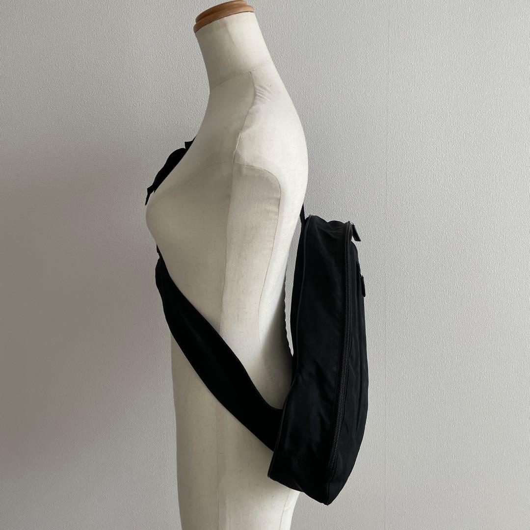 ちぇりきち　PRADA ボディバッグ