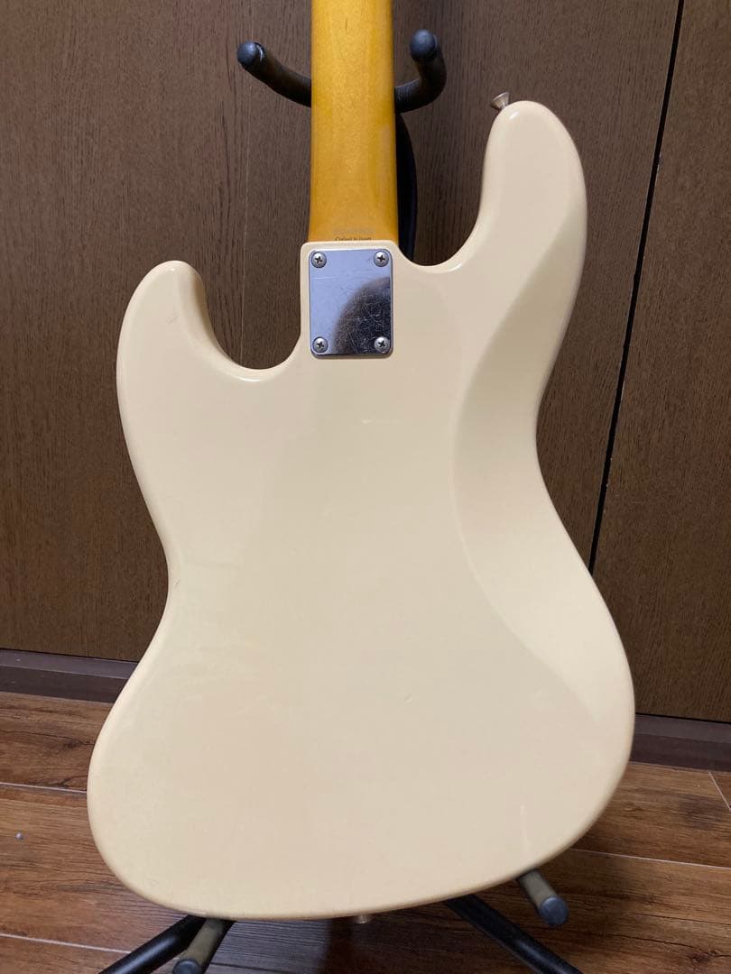 ベース Fender Japan JB62-58