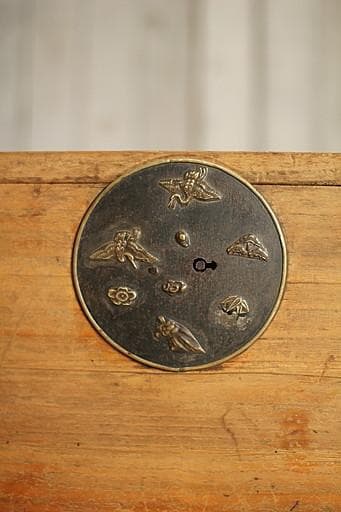 味のある丸金具時代箪笥　桐箪笥　抽斗2段　タンス　収納　古家具　古民家　時代家具