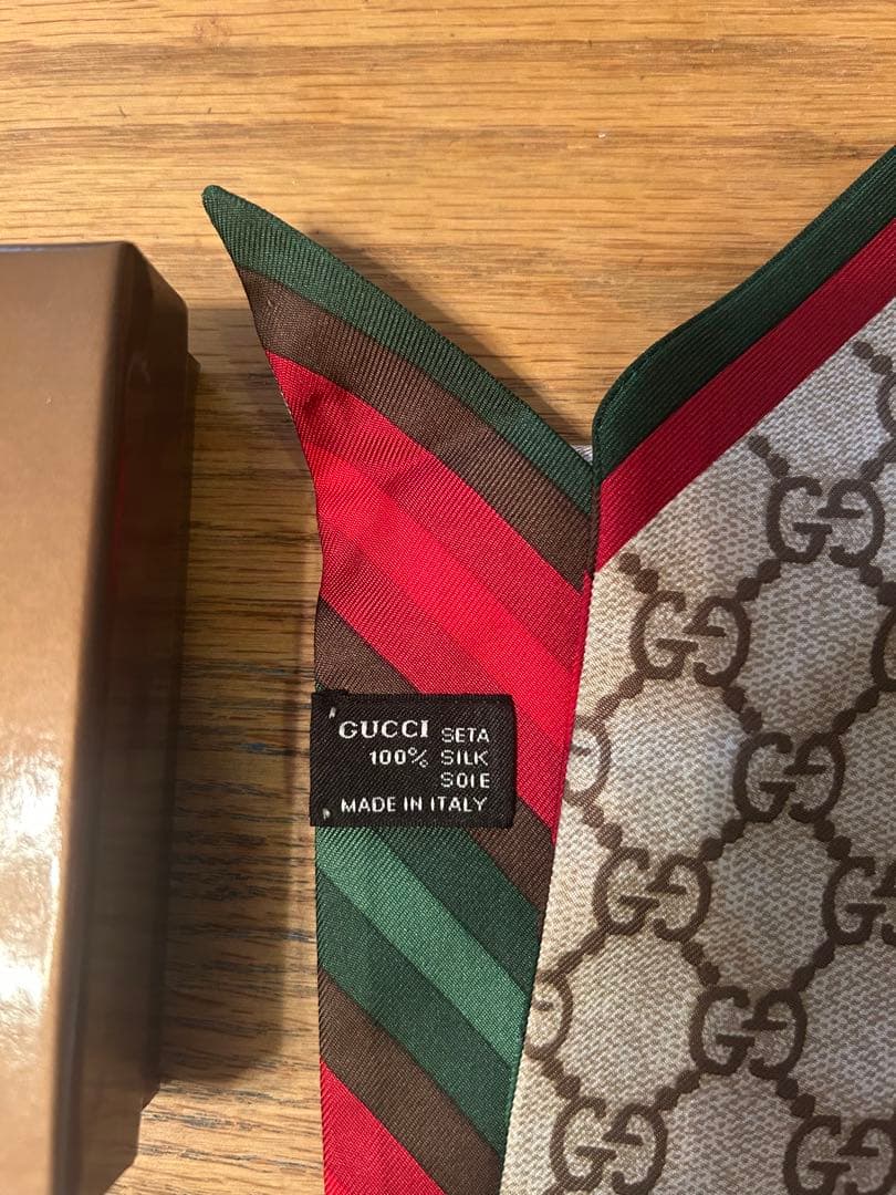 GUCCI シルクバンダナ GGパターン