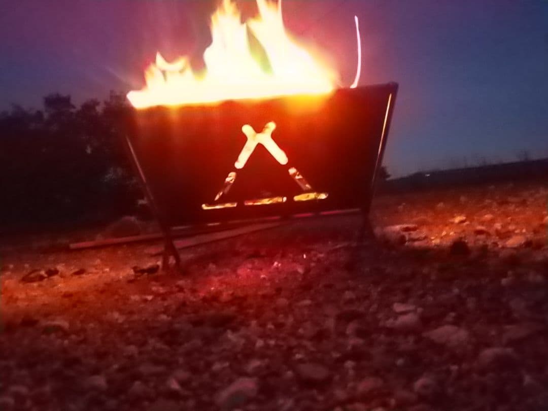 オリジナル焚き火台　焚き火台