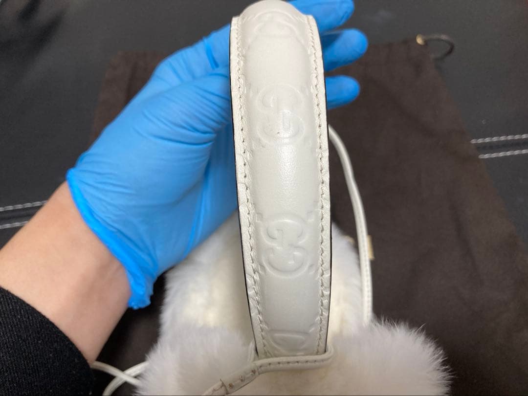 GUCCI ホワイトファー イヤーマフ 収納袋付き