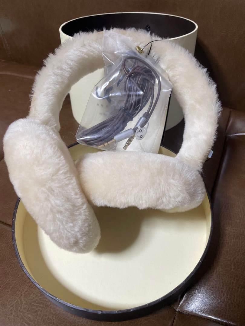 UGG 耳あて　イヤマフ　イヤーマフラー