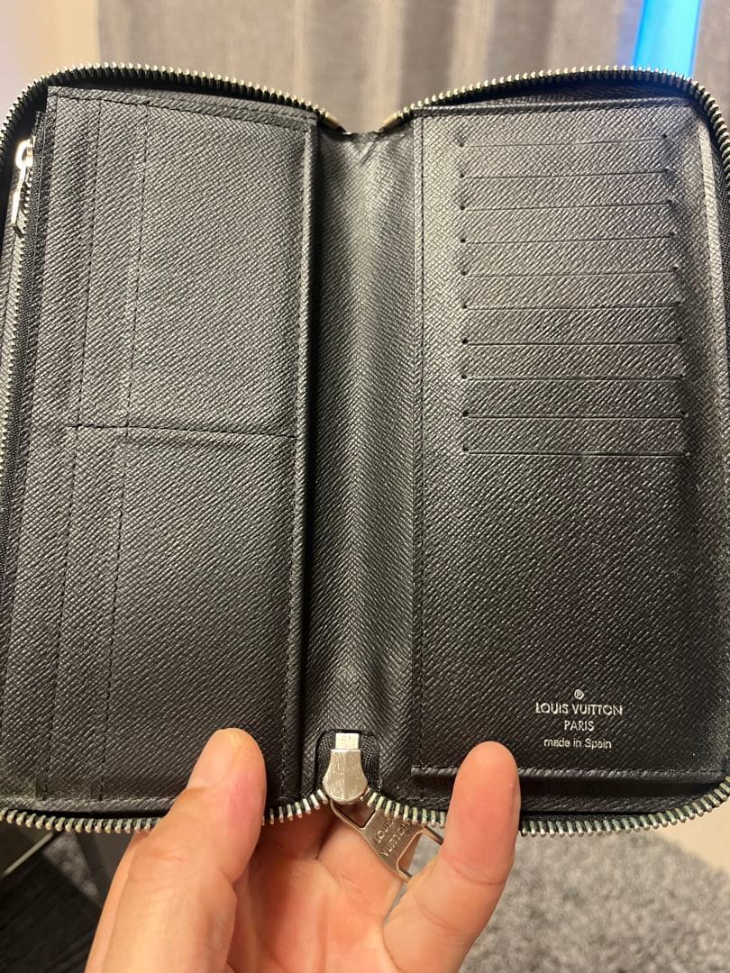 LOUIS VUITTON ブラック長財布　タイガ
